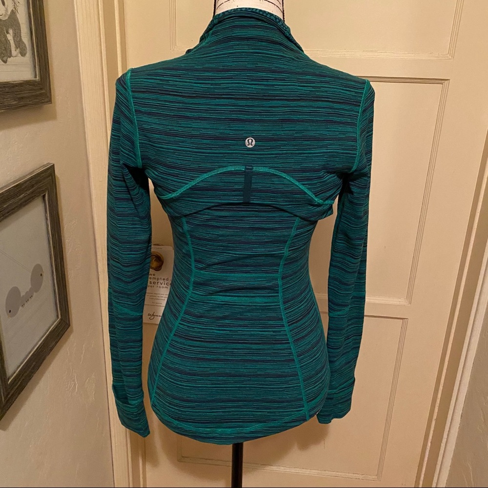 ๐2XHP๐ Like New Lululemon Define Jacket - Picture 4 of 8